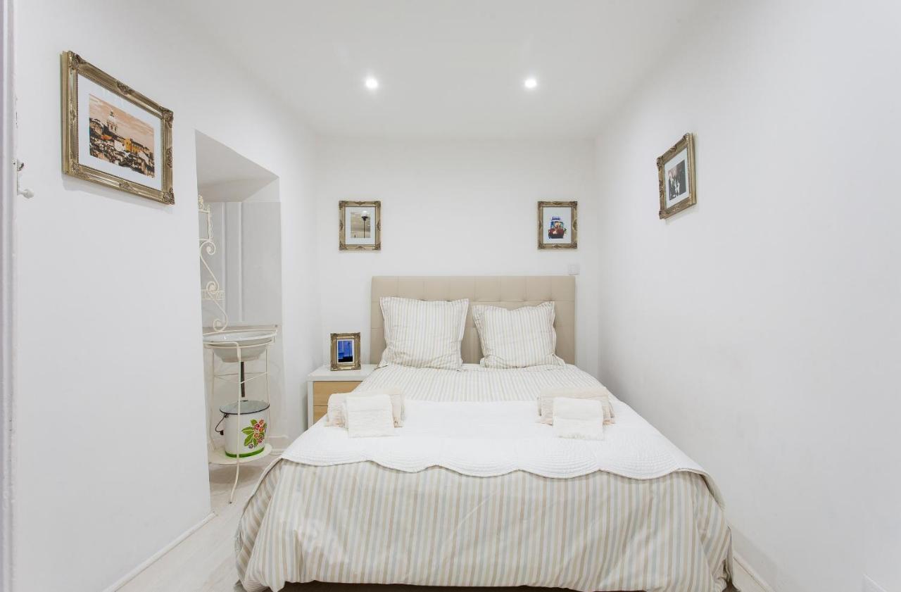 Alfama Panteao 4 Guests Apartment Lisbon Luaran gambar